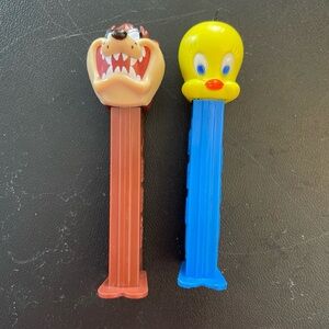 Warner Bros. Taz and Tweety Candy Dispensers - Pez brown and blue